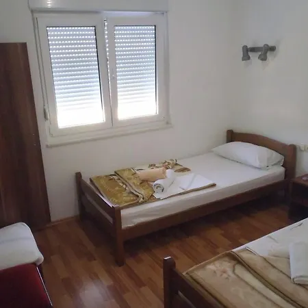 Vendégház Pansion Karolina
